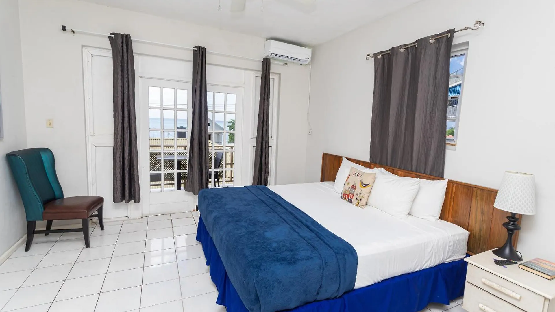 Hotel Caribic House Montego Bay 2*,